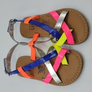 Baby gap strappy sandals size 7t